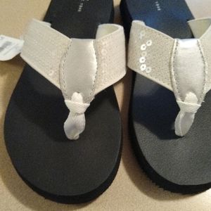 Sandals/Flip Flops